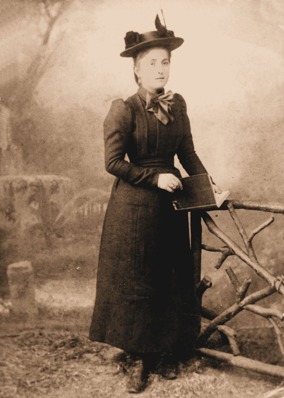 Helene as a teenager